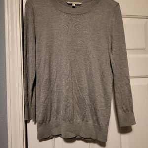 Lightweight fitted sweater